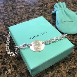 “Return to Tiffany” Sterling Silver necklace